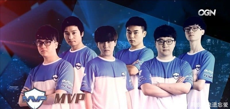 并在冬窗启 并在冬窗启